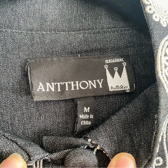 Original Antthony Embroidered Black and White Jacket - Picture 5 of 9